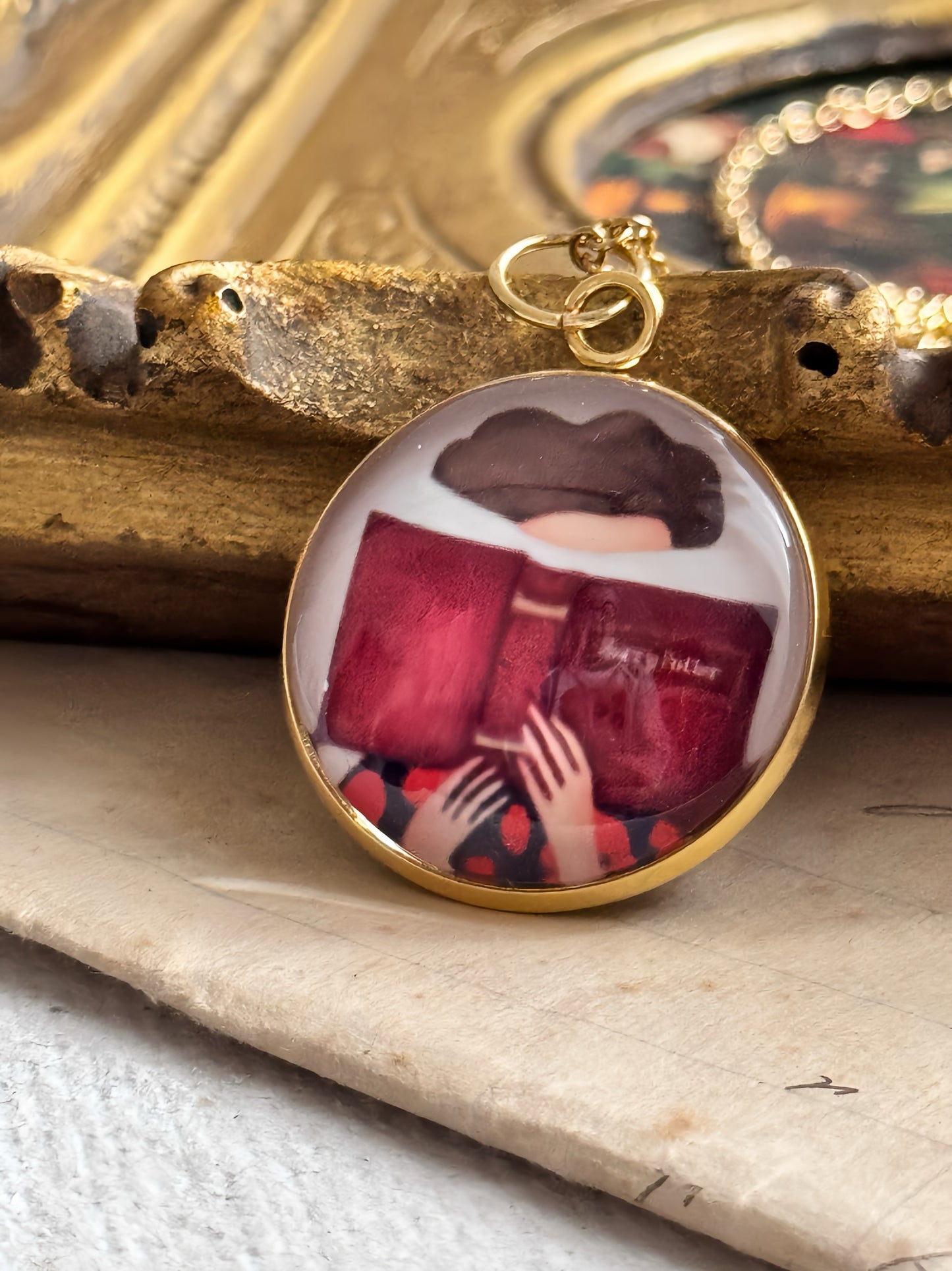 Collana con ciondolo La divoratrice di libri